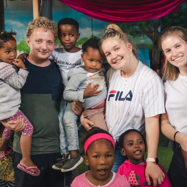 Today is Volunteer Recognition Day 💕 

A big thank you to all volunteers who give up their time to come and volunteer on our childcare, teaching and wildlife projects in South Africa! 👏🇿🇦

#pmgy #pmgysouthafrica #volunteerrecognitionday
