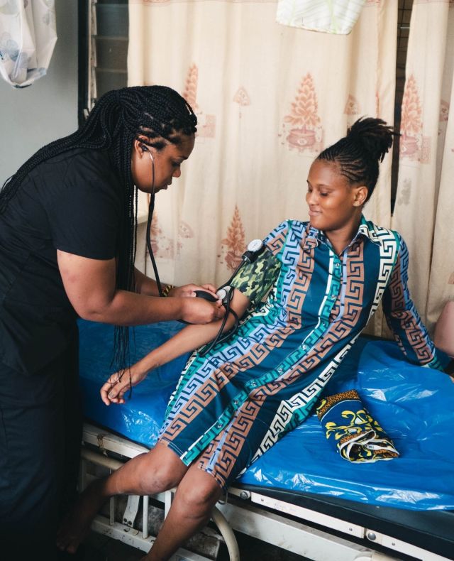 'Medicines cure diseases but only doctors can cure patients'⁠
⁠
#pmgy #pmgyghana #pmgymedical #medicalvolunteer