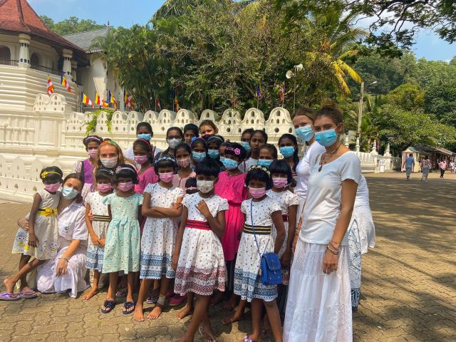 Yesterday we took the SUNFO girls on their first trip in two years after covid! They choose to visit the temple of the tooth & an elephant park. Along with a group of childcare volunteers who helped support the girls on the trip. 

A very happy special day for the girlies✨🤍

#planmygapyear #pmgy #pmgysrilanka #pmgychildcare #volunteerinsrilanka #travelsrilanka #helloagainsrilanka 
(All volunteers tested negative for covid before participating on the trip)