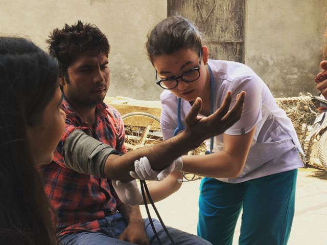See one, do one, teach one 🇮🇳 #pmgy #pmgyindia #pmgymedical #medicalvolunteers #beinguseful #india #day313