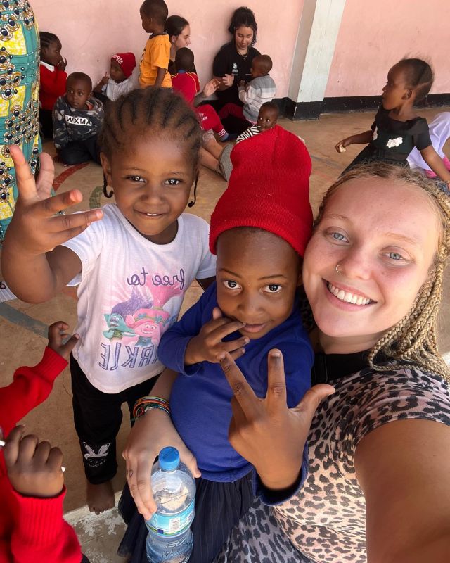 Another day… another country… another school! 🫶🏼❤️💌🖍📕

This school is home to around 50 children, they have just 3 classes, ages start from 2 and end at 6 years old! Very small however a very close community and family❤️

libertyschool60 
pmgy_tanzania 
planmygapyear 

#pmgytanzania #pmgy #planmygapyear #volunteering #tanzania #arusha #children #schoolteaching #volunteerteaching #englishteaching #africa #volunteerafrica
