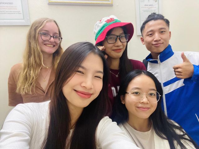 This English class for students from disadvantaged backgrounds has been really fun and meaningful. Thanks to the support of the volunteers, the students have the opportunity to practise English communication skills and expand their knowledge in general. The special friendship has motivated them to develop themselves and discover the world. Thank you, lovely volunteers 💚✨

#pmgy #planmygapyear #pmgyvietnam #pmgyteaching #travel #volunteer #volunteerabroad #gapyear #scholarship
