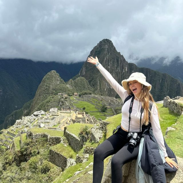 Postcards from wonderful volunteers in Peru including Machu Picchu, Rainbow Mountain and Laguna Humantay 🤩 #peru #volunteerabroad #gapyeartravel #pmgyperu